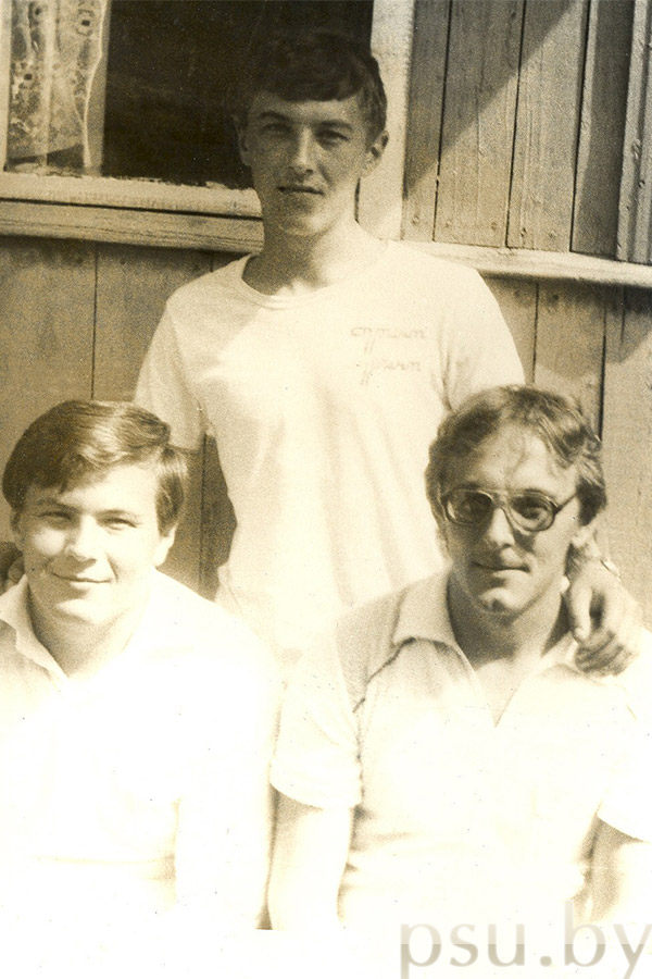 С братьями Александром и Владимиром, 2-ая пол. 1970-х гг.
