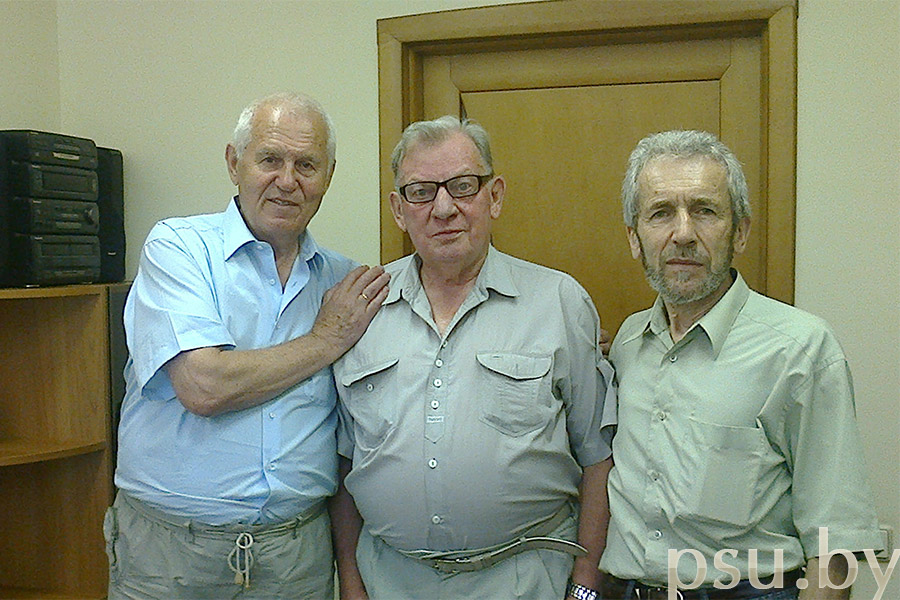 Владимир Кириллович с товарищами