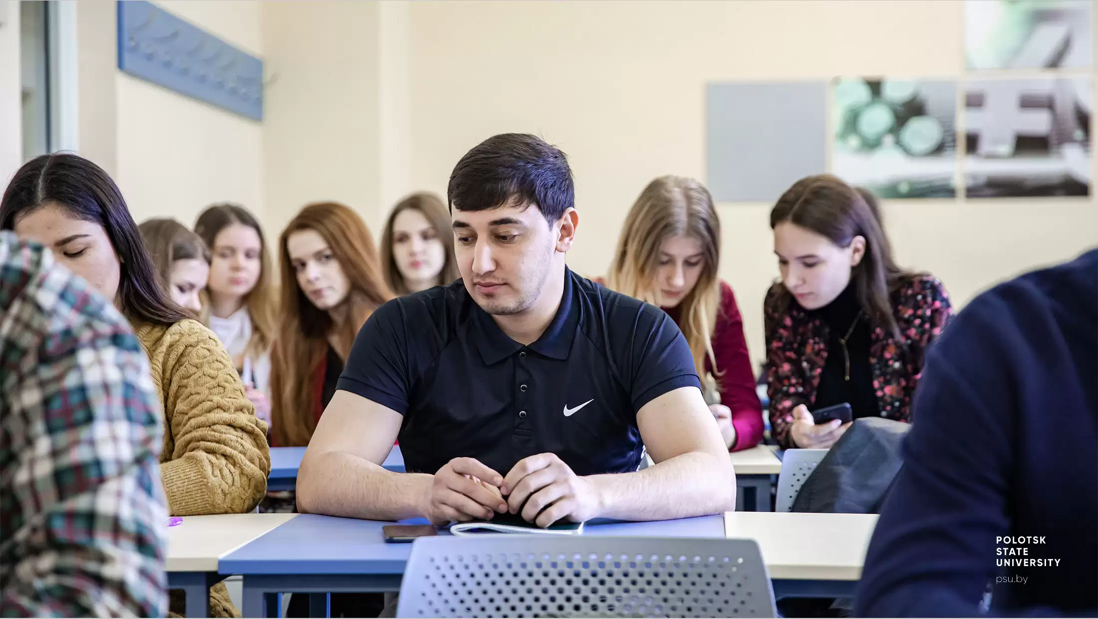 Студенты финансово-экономического факультета
