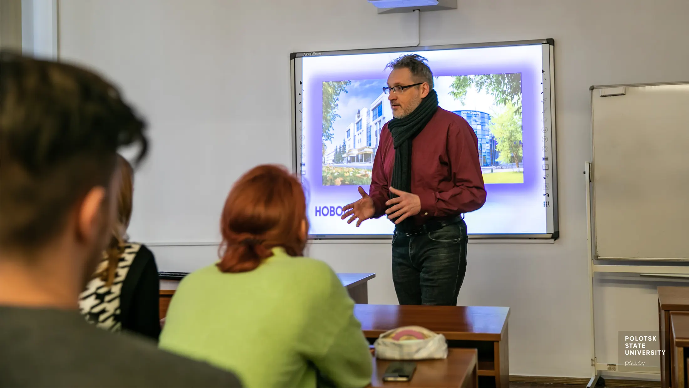Мастер-класс от старшего преподавателя кафедры экономики и кафедры социальных коммуникаций Аркадия Степановича Ларионова