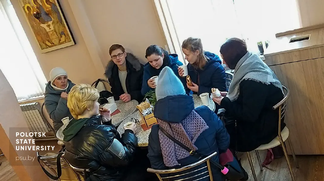 Монастырский чай с постной выпечкой