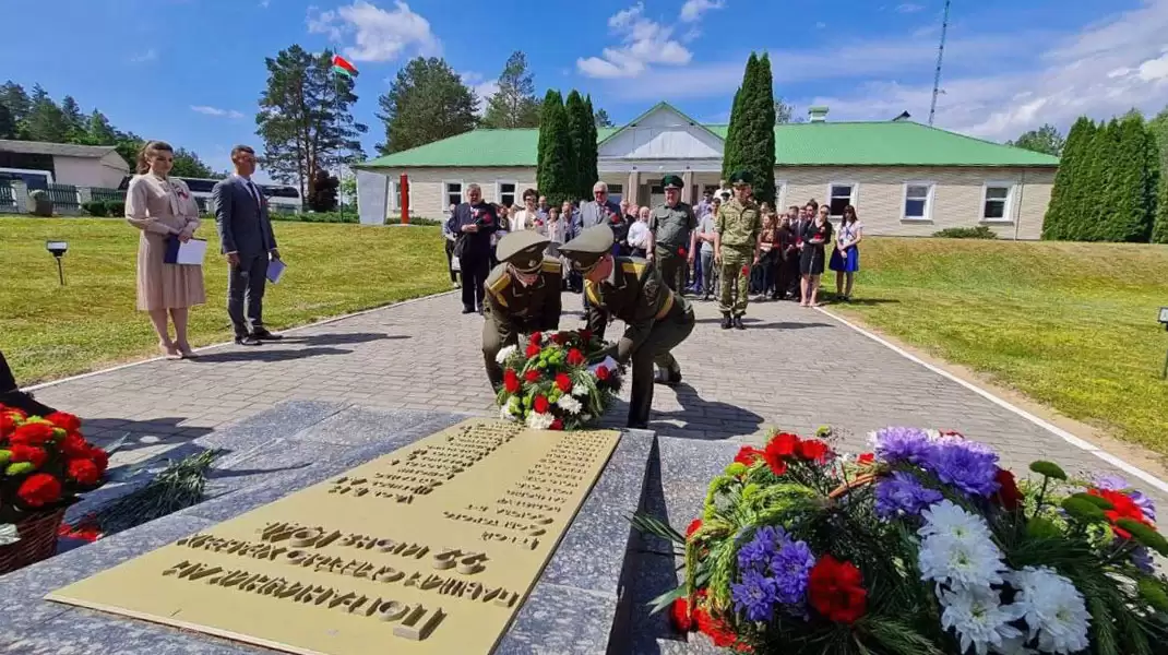 Возложении цветов к памятнику В.М. Усова