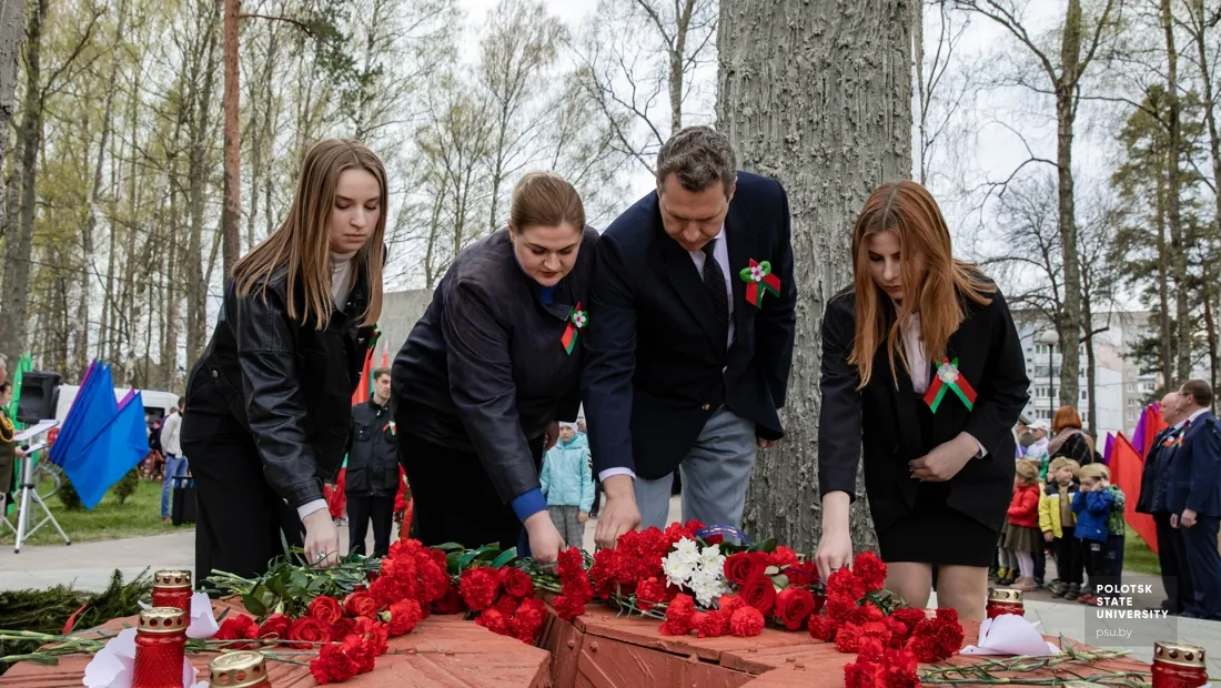 Представители Полоцкого государственного университета на мемориальном комплексе «Звезда»