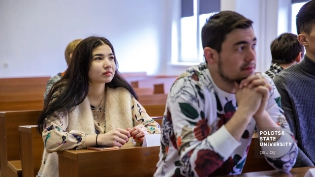 Знакомство с учебными лабораториями университета