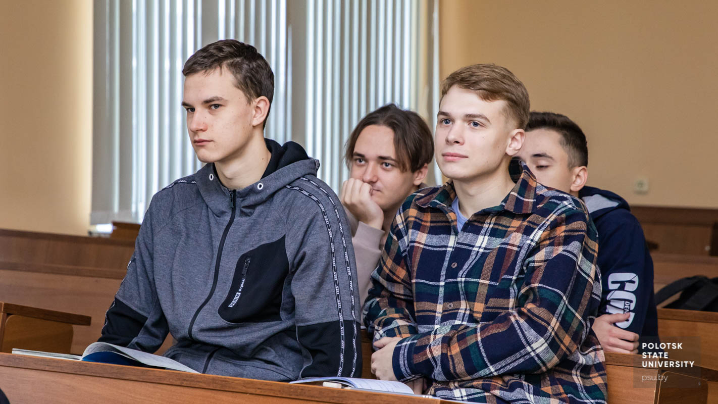 Занятия «Равный обучает равного»