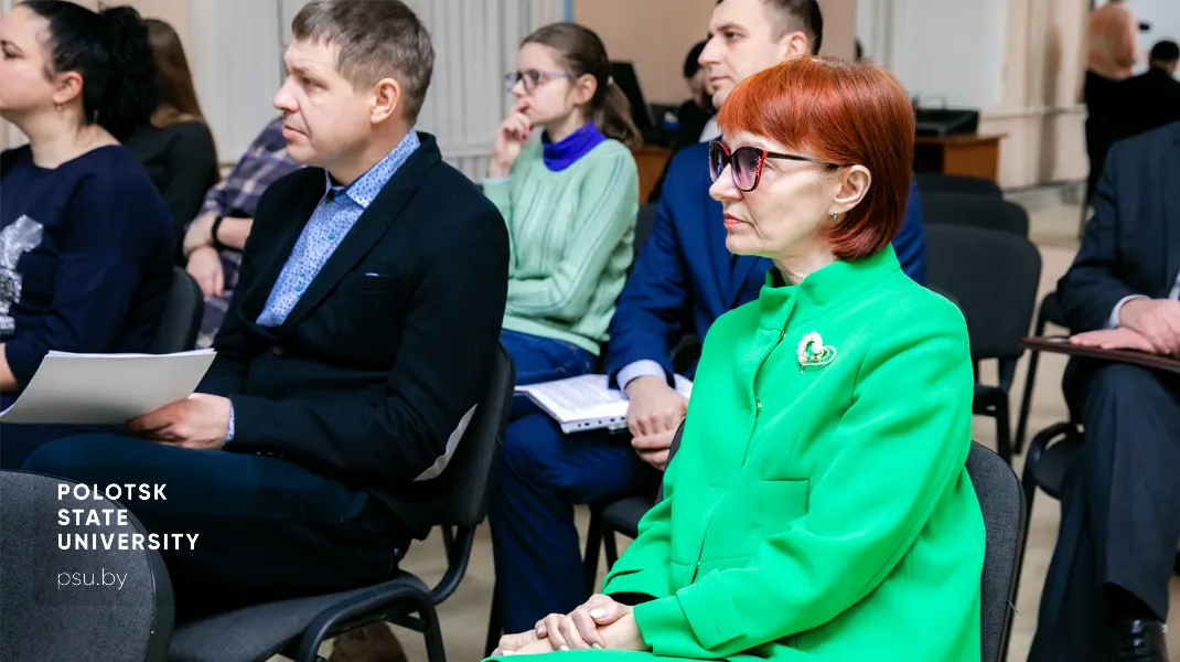 Участники торжественной церемонии передачи научно-методических разработок