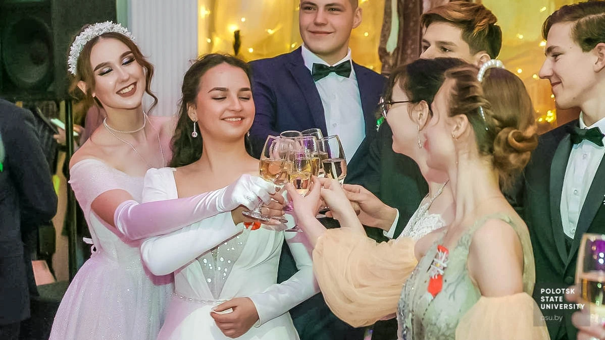 Отряд «Эврика» (фото 1), областной бал студентов (фото 2)
