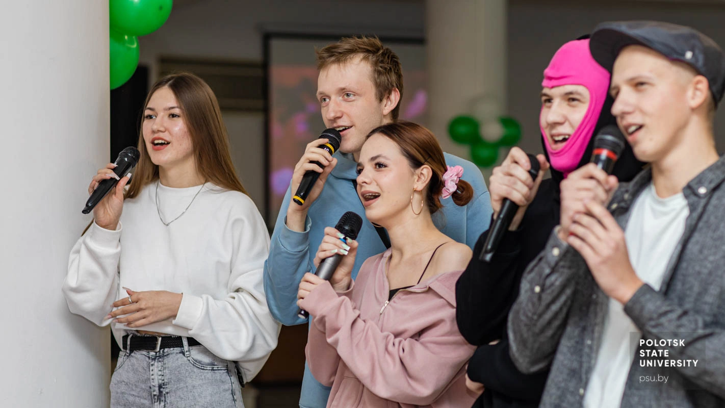 Караоке-баттл «Karaoke Clash» Караоке-баттл «Karaoke Clash»
