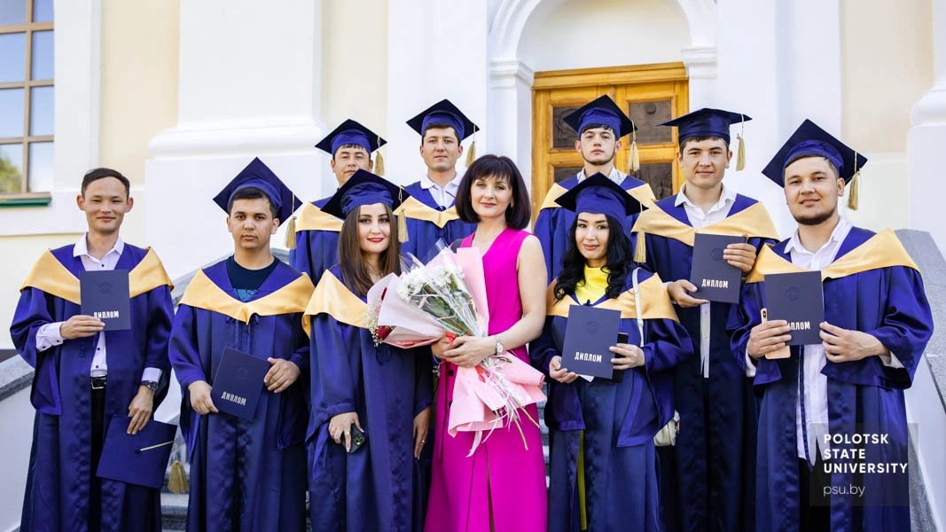 Уручэнне дыпломаў выпускнікам 2024