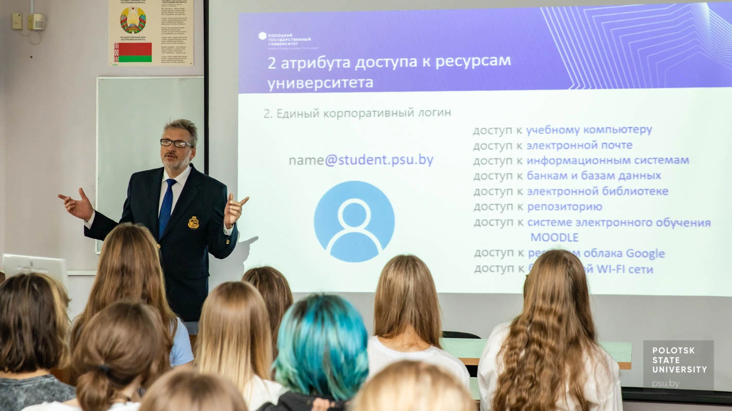 Аркадзь Сцяпанавіч Ларыёнаў