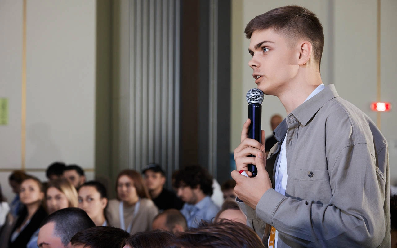 Антон Воробей