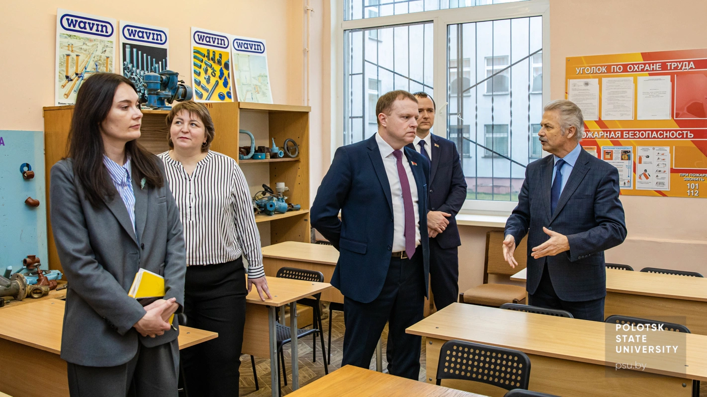Экскурсия по лабораториям кафедры
