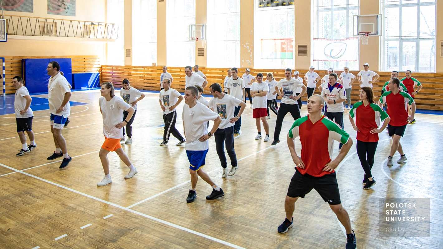 Участники физкультурно-спортивного праздника «ЗОЖги»