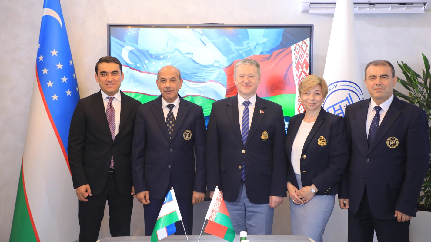Ulugbek Khalikov, To'lqin Teshabayev, Yury Ramanouski, Alena Malei and Sultonali Mehmonov