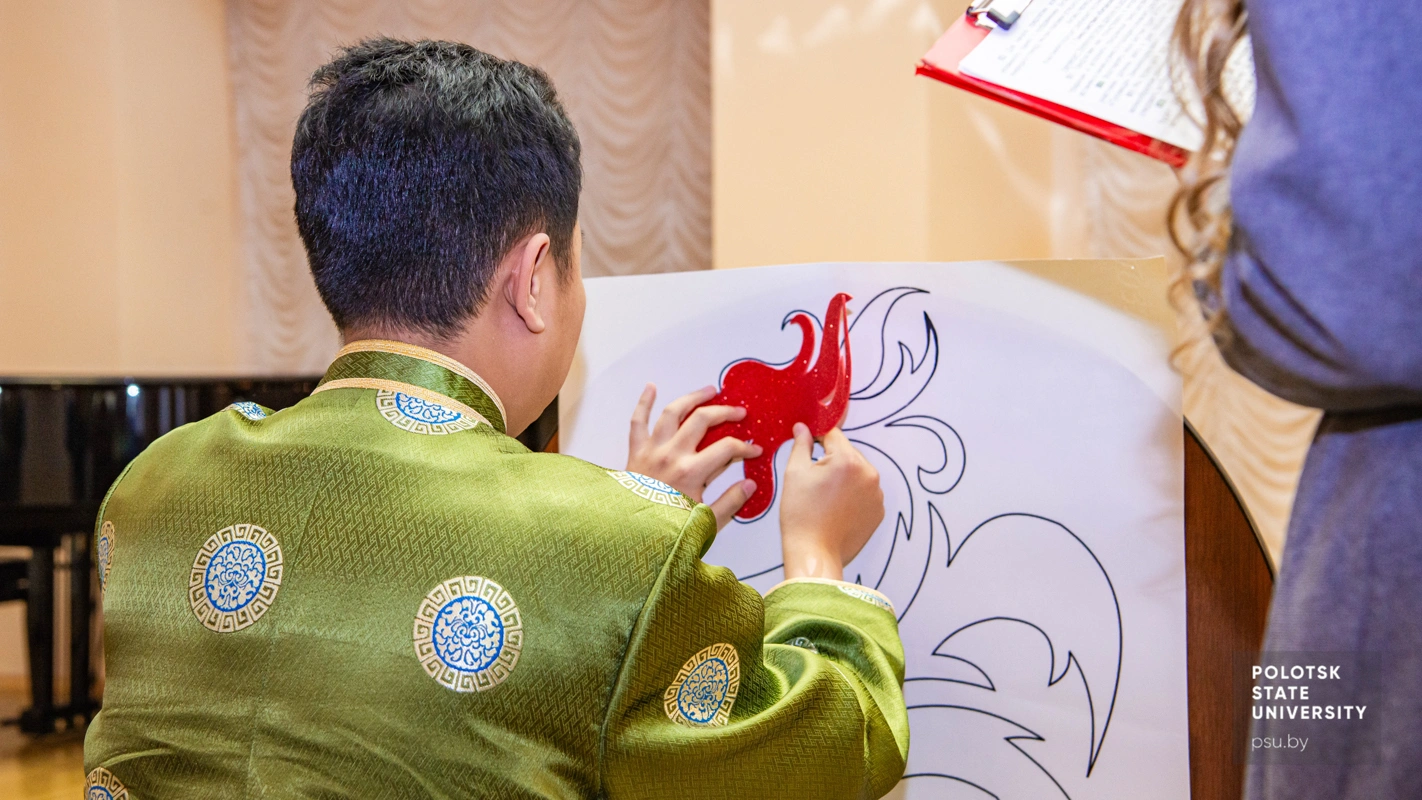 Creating a Chinese Dragon mosaic panel