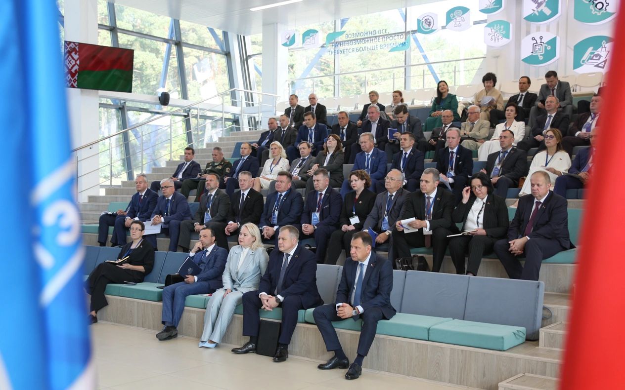 Пленарное заседание Второй Национальной школы ректоров
