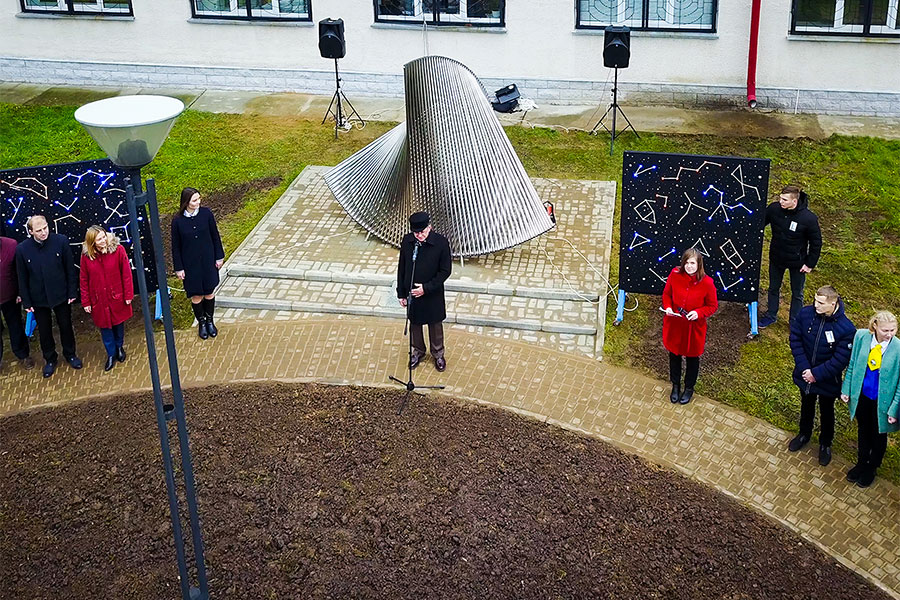 Гиперболический параболоид двойной кривизны Гаусса (ГиПар)