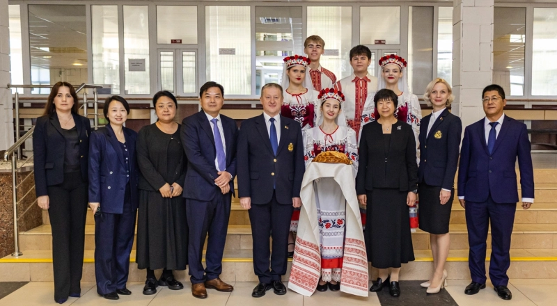 Developing cooperation with Changchun Polytechnic University 
