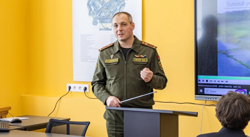 Профориентационные экскурсии на военной кафедре