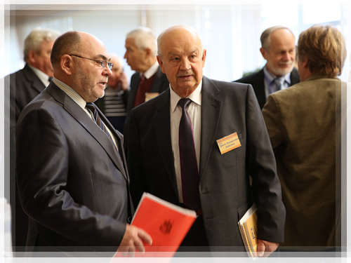 Ученые и представители власти на конференции в Полоцком университете