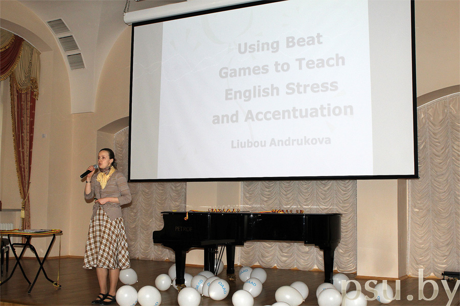 Любовь Андрюкова с докладом «Using beat games to teach English accentuation» Любовь Андрюкова