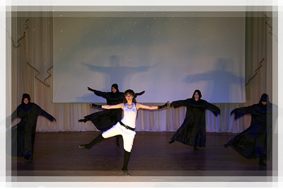 «Королева Бастилии-2011»: Конкурс «Творчество» Королева Бастилии-2011: Конкурс «Творчество»