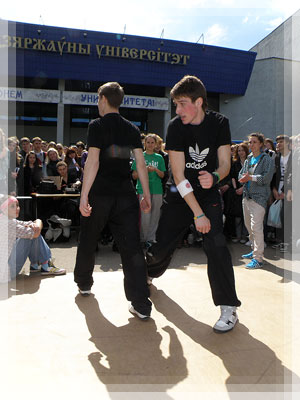 Street-dance battle - Мальчишеская сборная под названием AC/DC Street-dance battle - Cборная под названием AC/DC