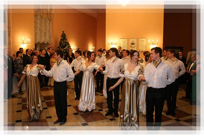 Бал к 200-летию Полоцкой академии - Пары кружились в танце