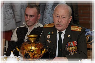 Праздник настоящих мужчин - Заведующий общежитием Александр Аркадьевич Касянюк Праздник настоящих мужчин - Заведующий общежитием