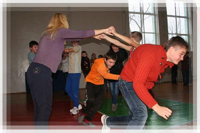 Студенты ФЭФ посетили Ветринскую школу-интернат - Встреча студентов ПГУ и детей Студенты посетили школу-интернат - Встреча студентов и детей