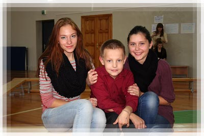 Студенты ФЭФ посетили Ветринскую школу-интернат - Встреча старых друзей Студенты посетили Ветринскую школу-интернат - Встреча друзей