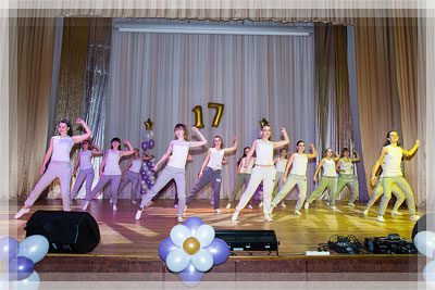 Combined dance of female students of all courses «Попурри» Combined dance of female students of all courses «Попурри»