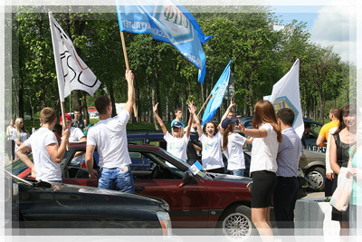 Студенческий автопробег «Из прошлого в будущее» - Колонна автомобилей Студенческий автопробег - Колонна автомобилей