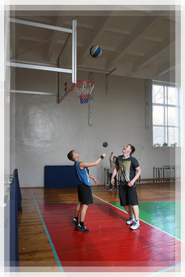 Поездка в школу-интернат - Владение баскетбольным мячом