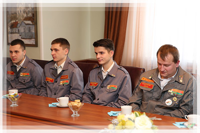 Чаепитие с бойцами лучшего строительного отряда Беларуси