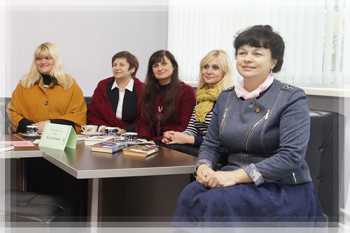 Выставка книг на кофейную тематику и мини-викторина Выставка книг на кофейную тематику