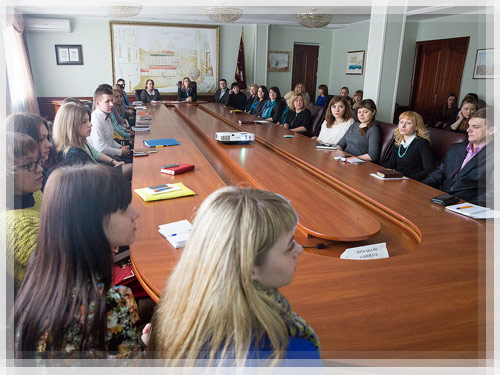 The grand meeting of the faculty of Finance and Economics The grand meeting of the faculty of Finance and Economics