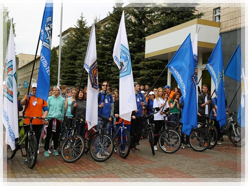 The festive cycle race is a novelty in the programme of University Day The festive cycle race is a novelty in the programme of University Day