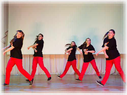 Коллектив современного танца «TORYDANCE» Коллектив «TORYDANCE»