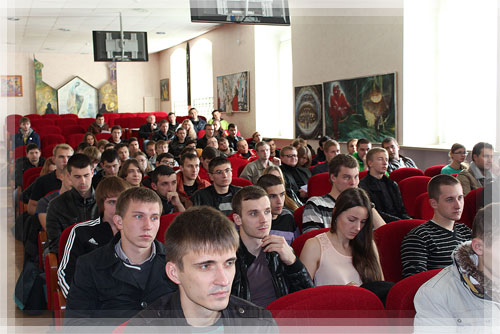 Студенты выпускных курсов факультета информационных технологий ПГУ Студенты факультета информационных технологий ПГУ