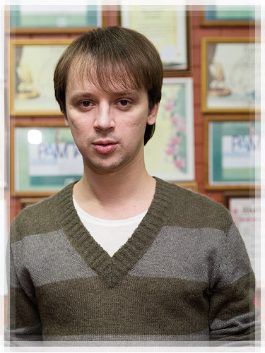 Ведущий актер театра «Арт» Сергей Щербаков Актер театра «Арт» Сергей Щербаков