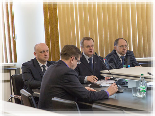 Заседание под председательством Владимира Константиновича Третьякова Заседание под председательством Владимира Константиновича Третьякова