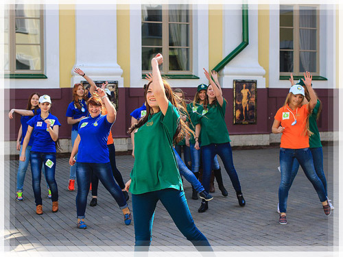 Флешмоб «Здоровье в порядке – спасибо зарядке!» Флешмоб «Здоровье в порядке – спасибо зарядке!»
