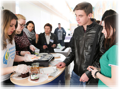Дегустация блинов от Полоцкого комбината хлебопродуктов Дегустация блинов от Полоцкого комбината хлебопродуктов
