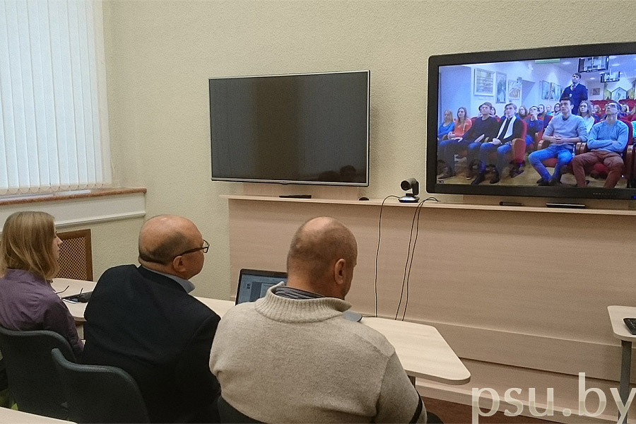 Web-семинар «Теоретические и концептуальные основы формирования экономического пояса Шелкового пути XXI века» Web-семинар «Основы формирования экономического пояса Шелкового пути XXI века»
