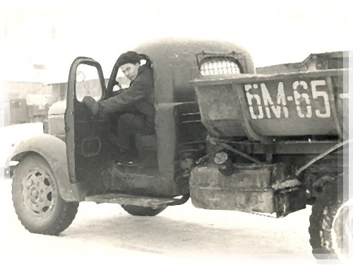 В.П. Иванов - механик Щучинской автобазы В.П. Иванов - механик Щучинской автобазы