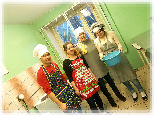 Cтуденты из Туркменистана готовят драники
