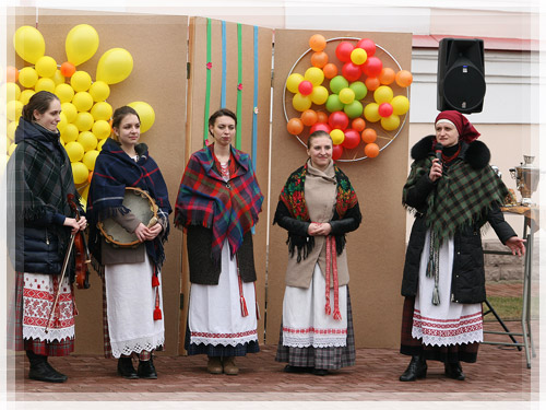 Участники фольклорной группы «Варган»