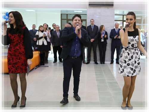 The song «Students are happy people» The song «Students are happy people»