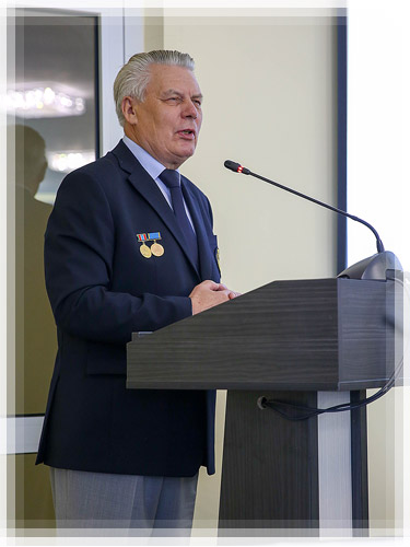 Профессор Владимир Петрович Иванов